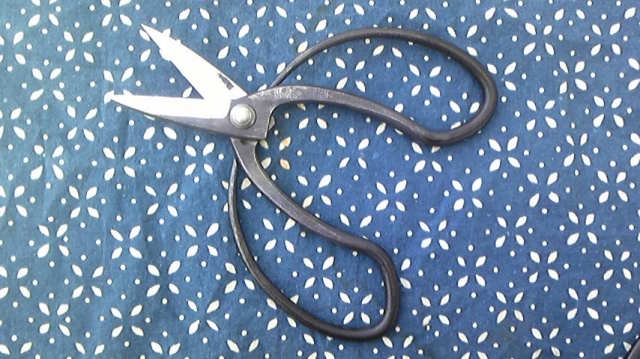 植木鋏 津島型 カシメ座グリ有り 全長225ミリ位 刃渡カシメ中央