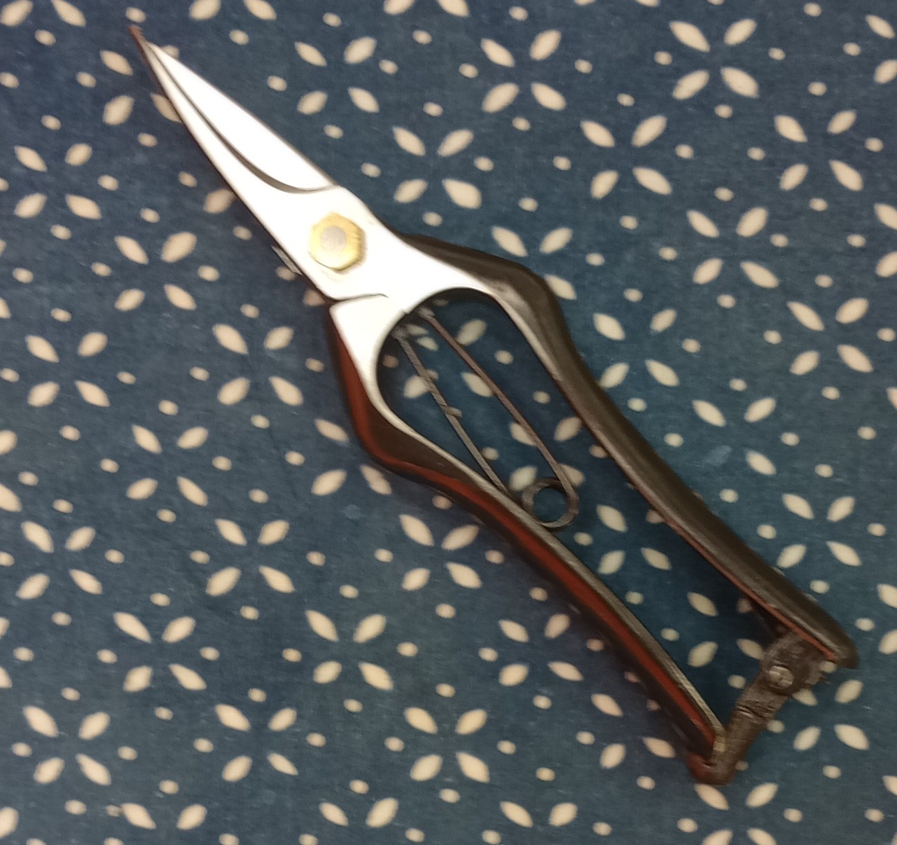 新芽切り剪定型180-2