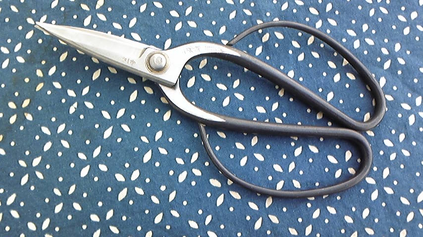 津島薄刃ねじ１