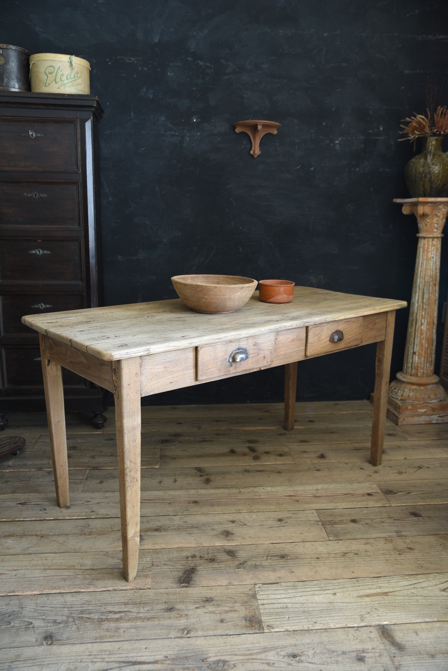 アンティーク　ドロワー　ダイニングテーブル　剥離　フレンチ　４人掛け