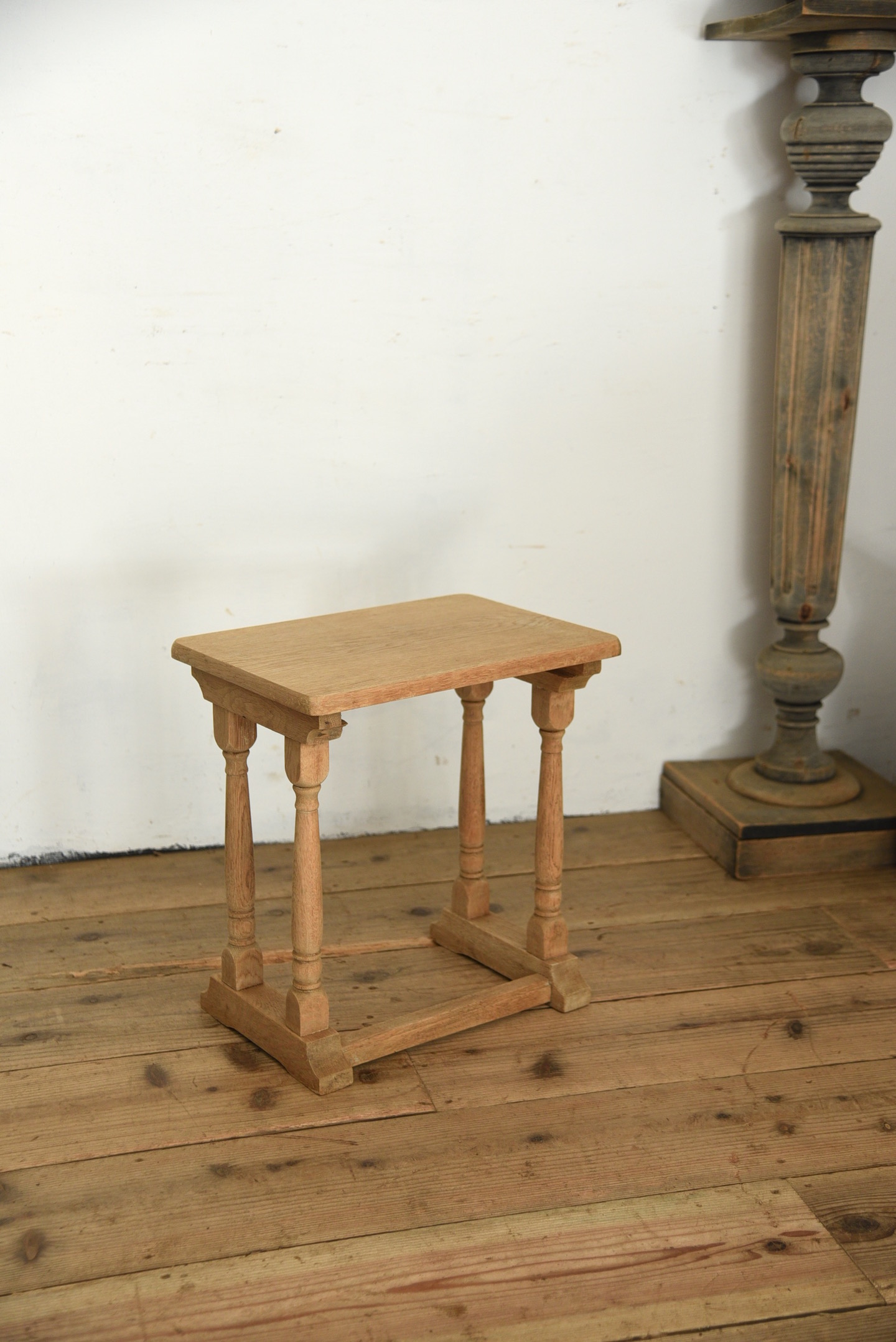 アンティーク　剥離　ネスト　中　サイドテーブル　花台