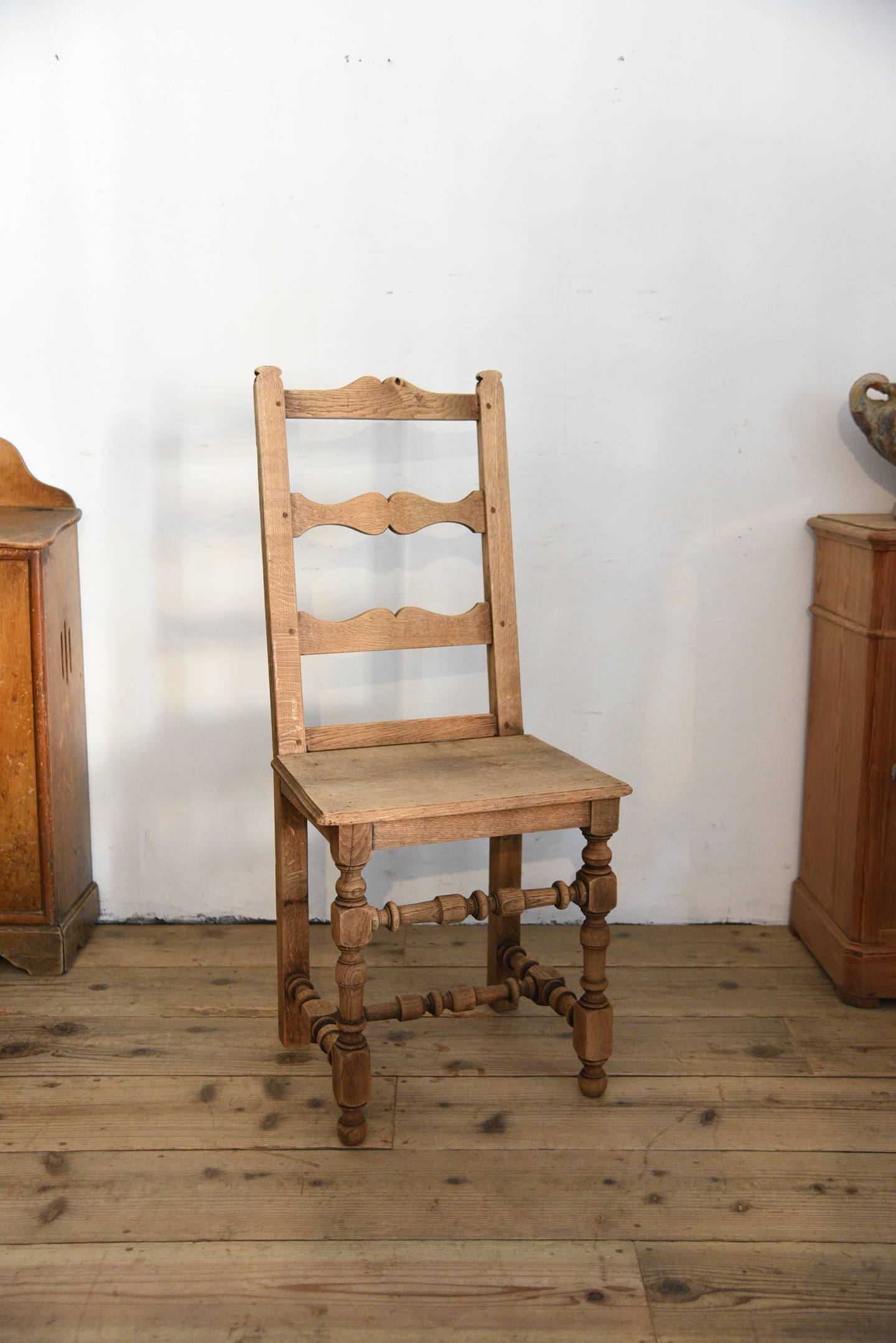 アンティーク　ロレーヌチェア　フレンチ　剥離　シェーカーチェア　２