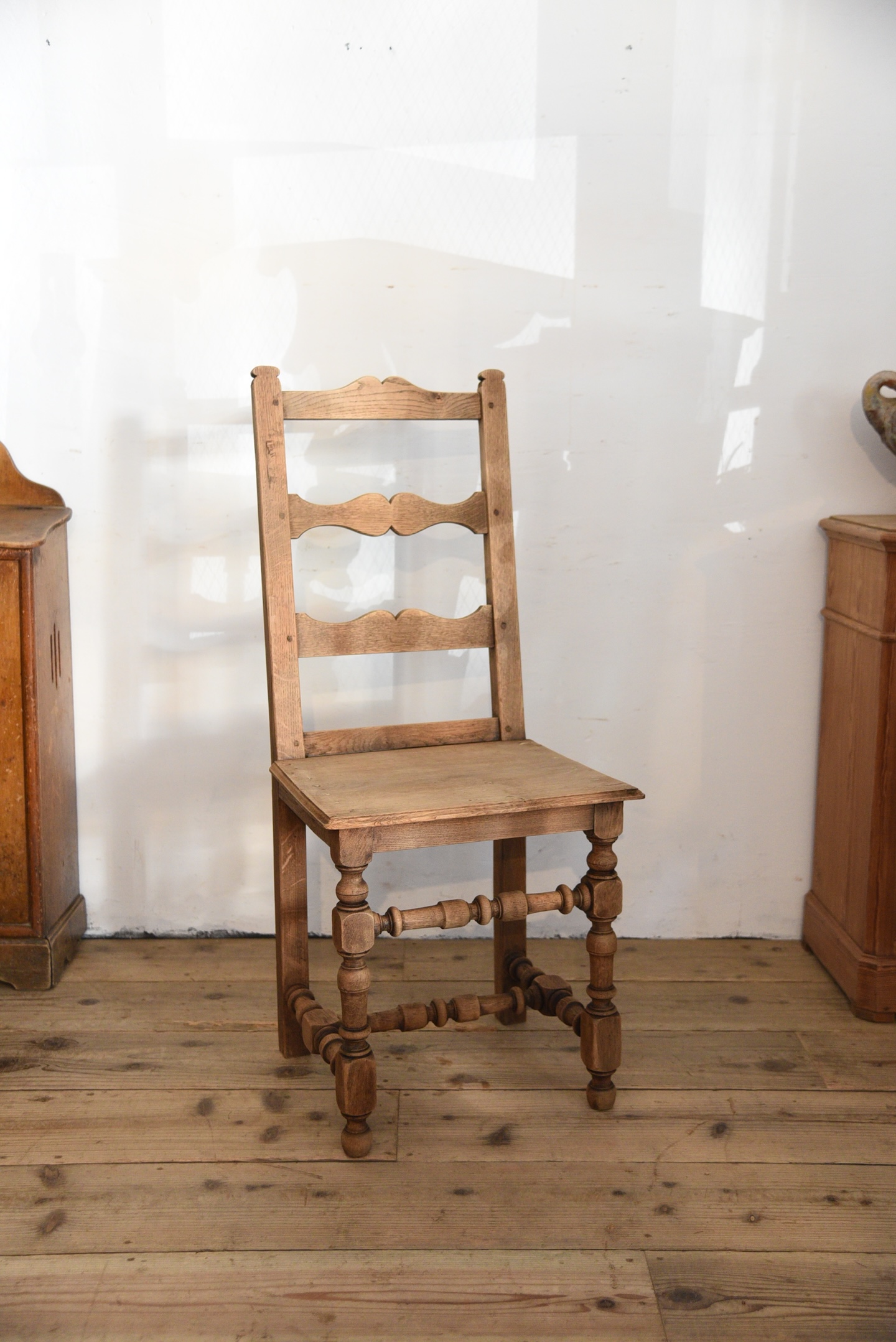 アンティーク　ロレーヌチェア　フレンチ　剥離　シェーカーチェア　３