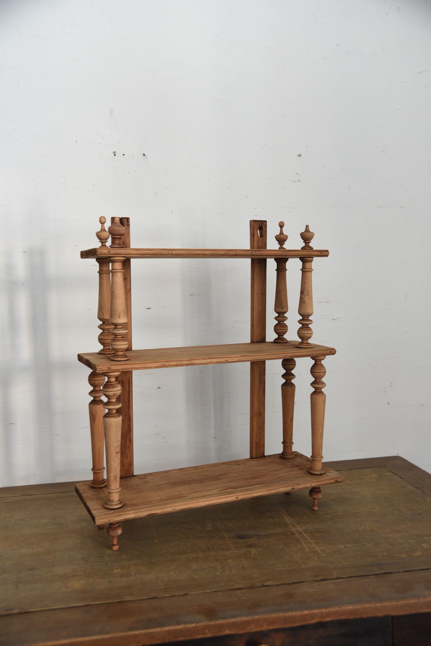 アンティーク　ヴィンテージ　ウォールラック　剥離　フレンチ　ディスプレイ