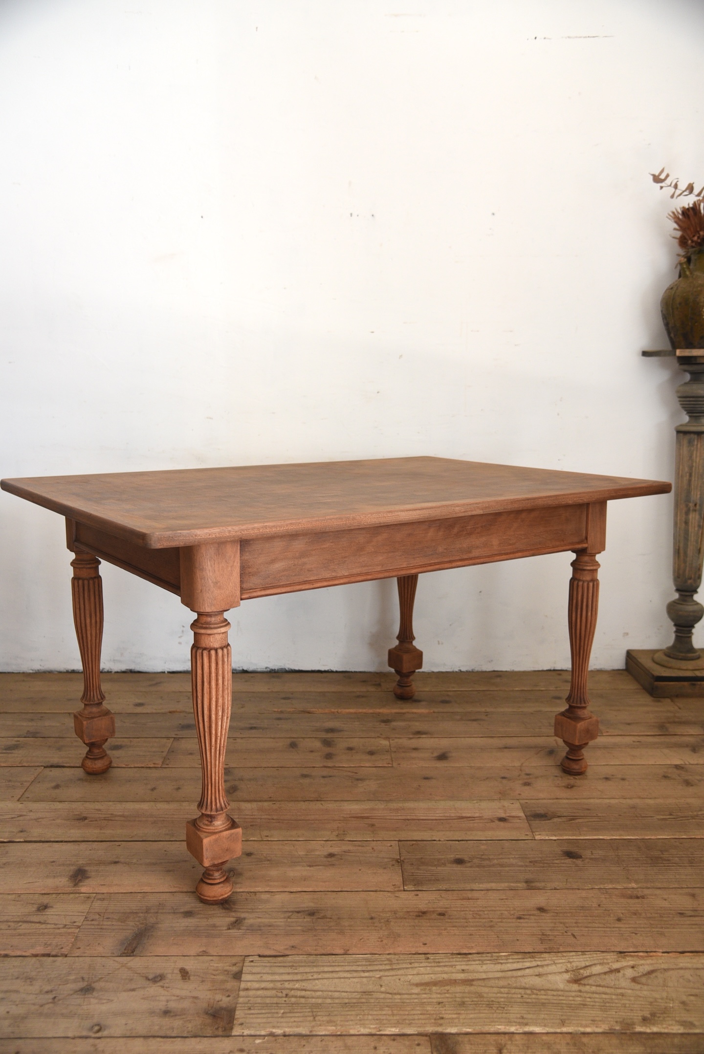 アンティーク　フレンチ　ダイニングテーブル　剥離　店舗什器　ディスプレイ