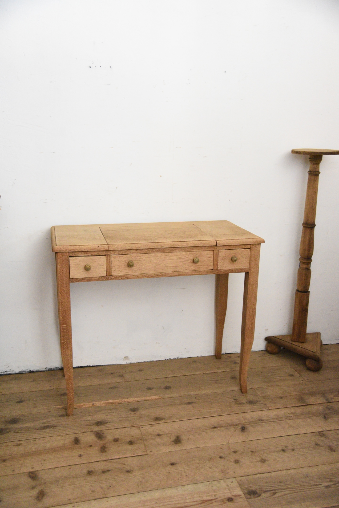 アンティーク家具 アンティーク雑貨 のお店 North6 Antiques ノース