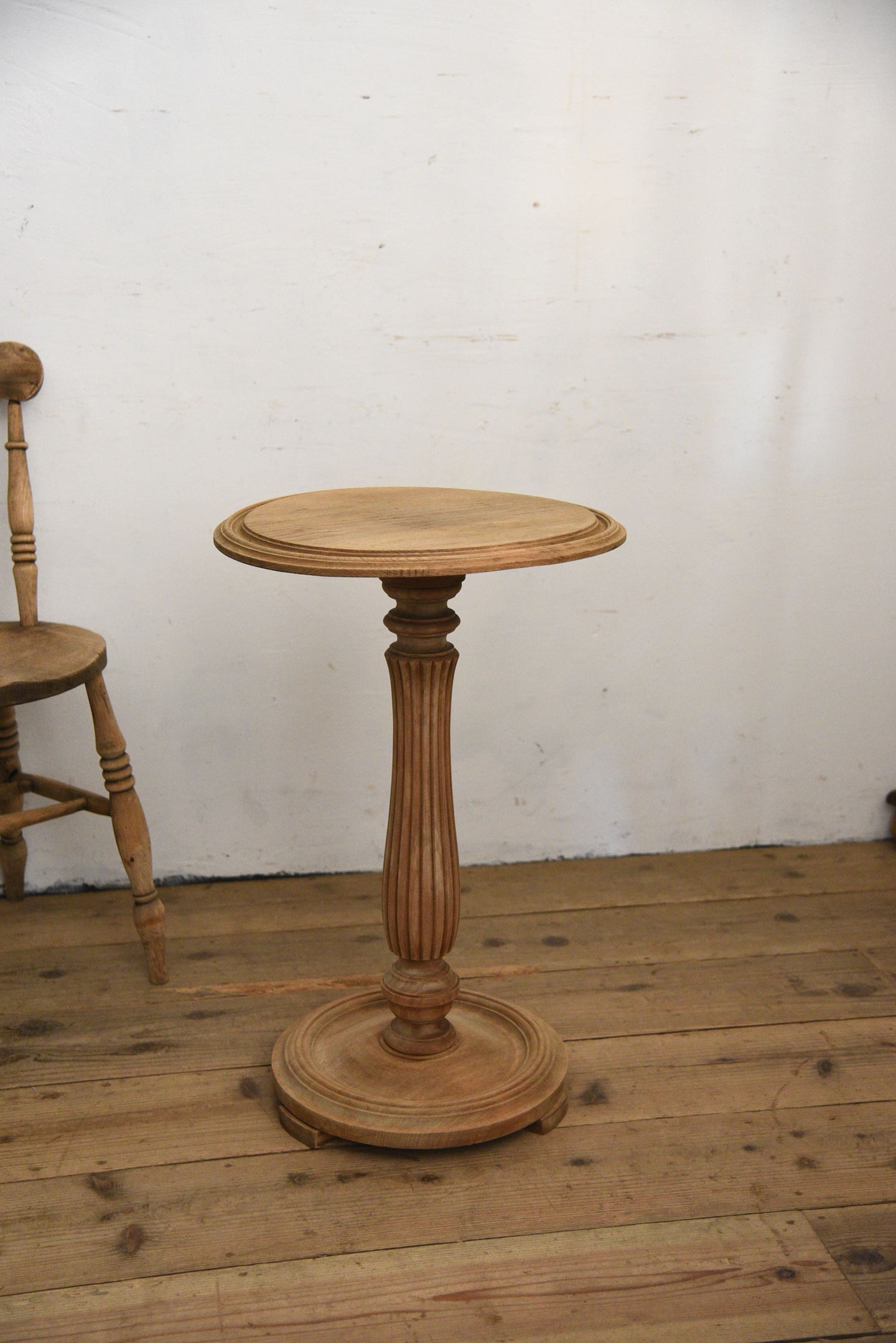 アンティーク　ラウンド　サイドテーブル　花台　フラワースタンド　剥離　フレンチ