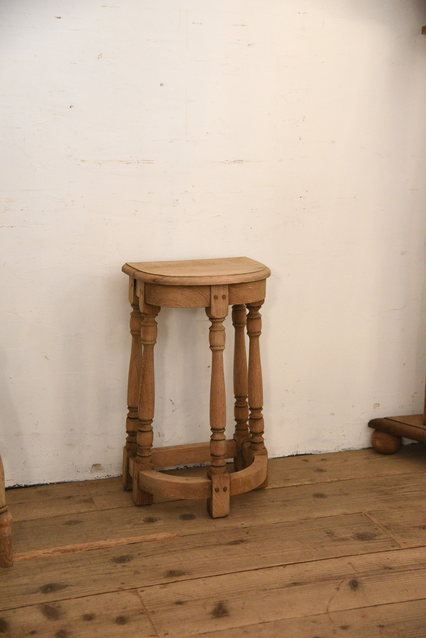 アンティーク　半円　コンソール　剥離　サイドテーブル　フレンチ