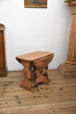 アンティーク　バタフライ　コーヒーテーブル　ドロップリーフ　フレンチ　サイドテーブル