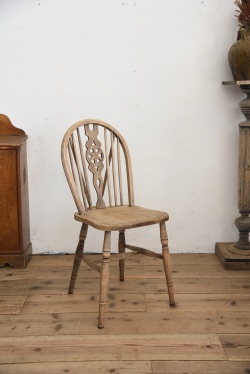 アンティーク　ヴィンテージ　ホイールバックチェア　ダイニングチェア　イギリス　剥離　２