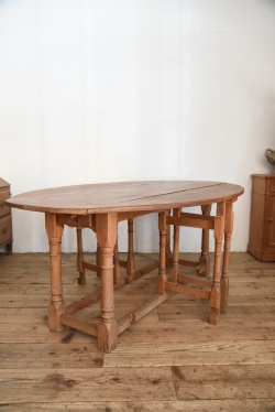 アンティーク　ヴィンテージ　ゲートレッグテーブル　ディスプレイテーブル　店舗什器　ダイニングテーブル