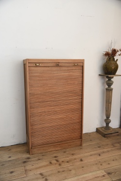 アンティーク　ヴィンテージ　シャッター　キャビネット　ブックケース　剥離　フレンチ