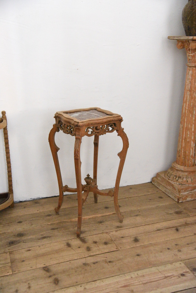 大理石 猫脚花台サイドテーブル 煎り 