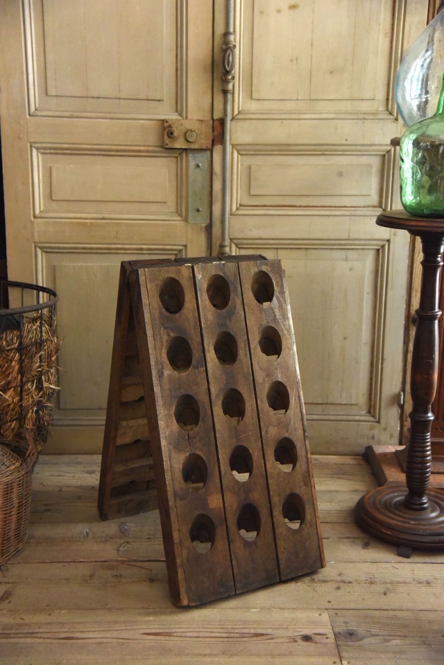 風合い豊かな木製のピュピトル