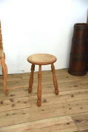 アンティーク　ヴィンテージ　スツール　花台　サイドテーブル　剥離