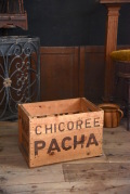 アンティーク　文字入り木箱　CHICOREE