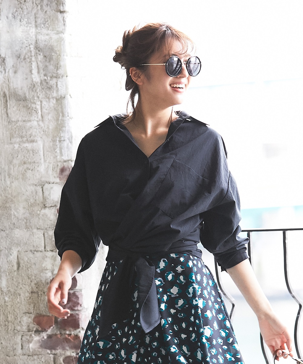 ウエストサッシュ風バックロングシャツ