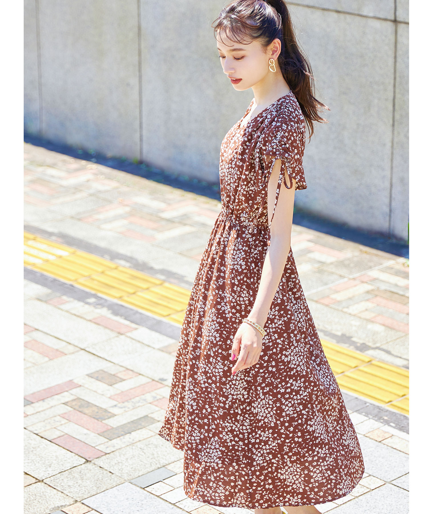 フラワードロストワンピース