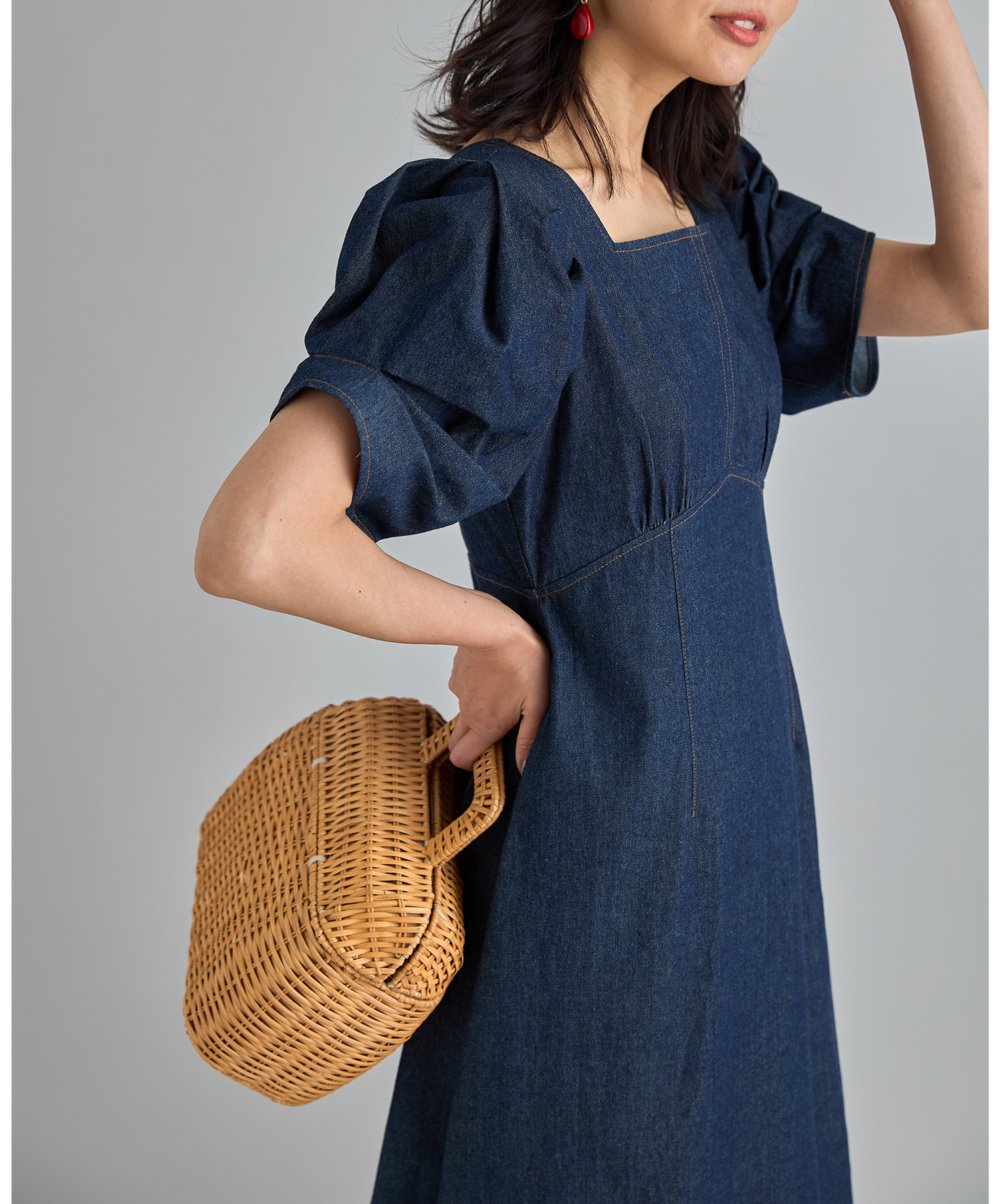 タック変形スリーブワンピース