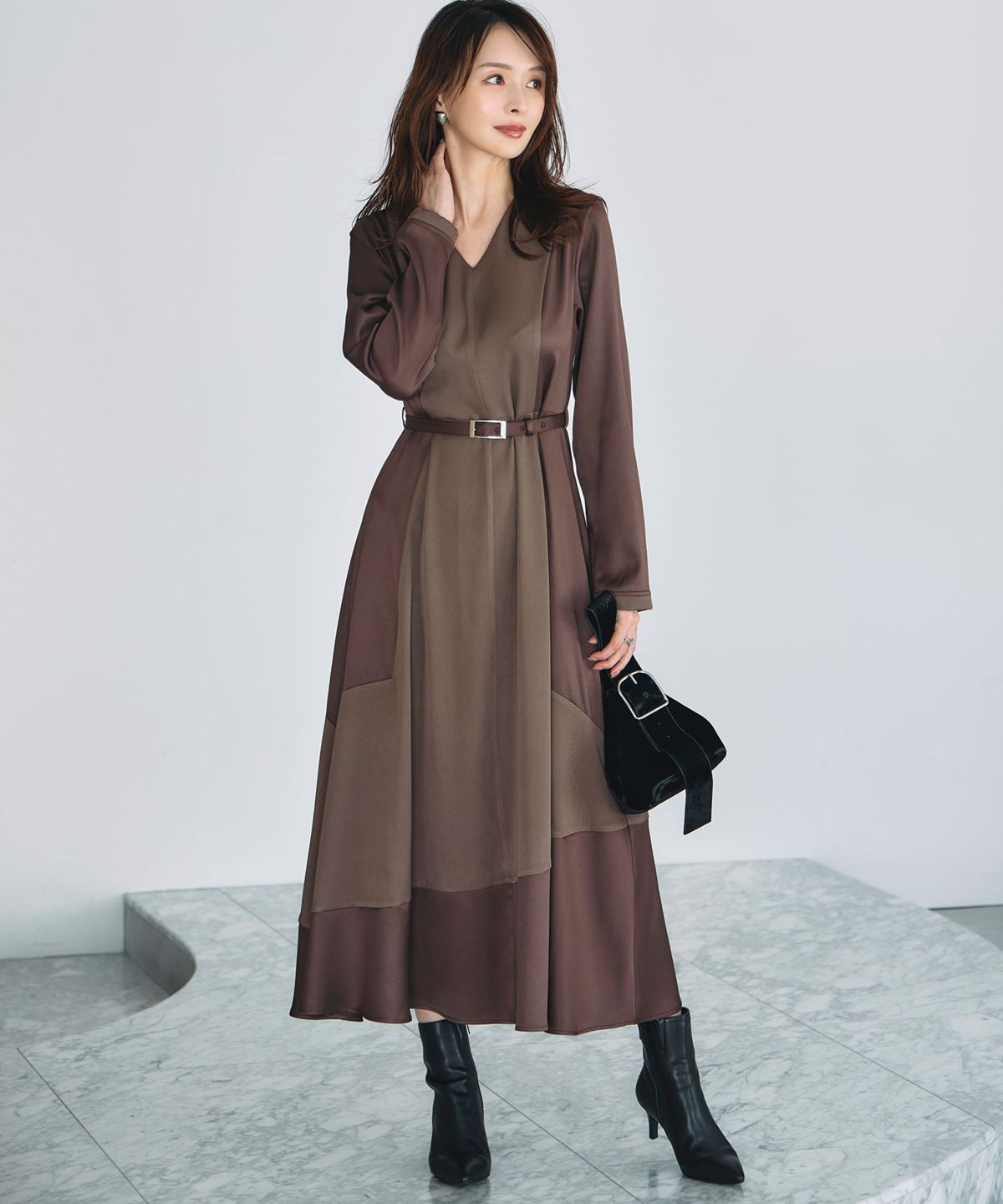 【舞川あいくさん着用】ツートーンエレガンスワンピース