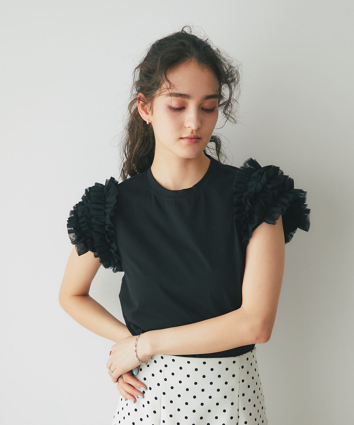 チュールフリルスリーブTシャツ