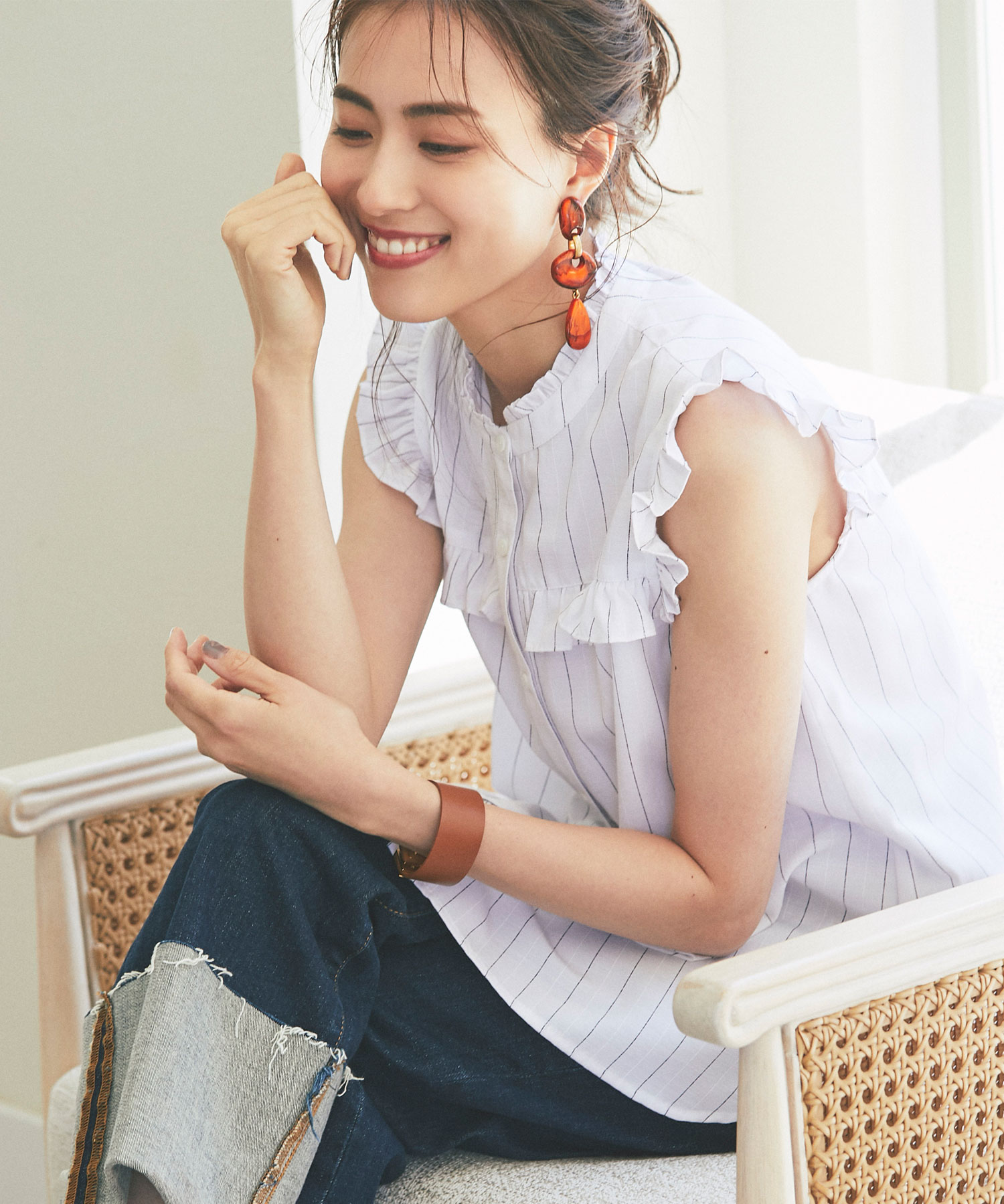 スタンドカラーダブルペプラムブラウス