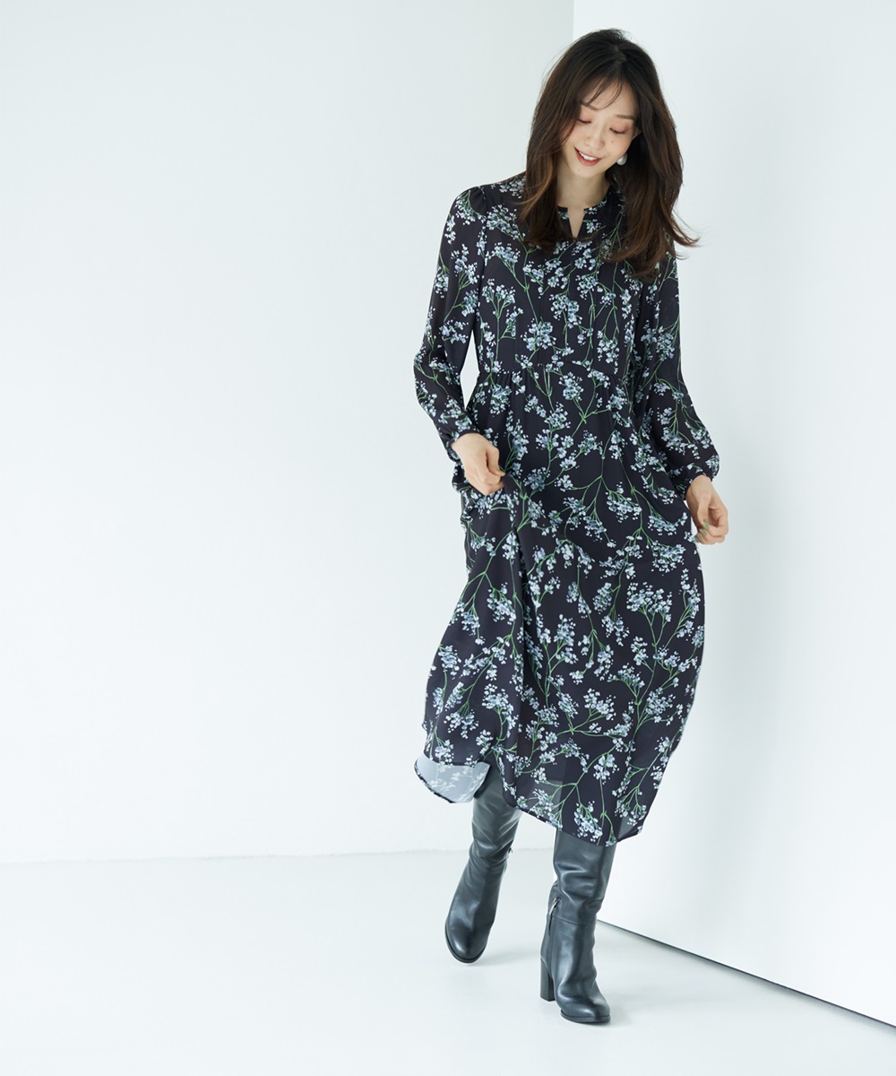 松島花さん着用 フロウフラワープリントワンピース