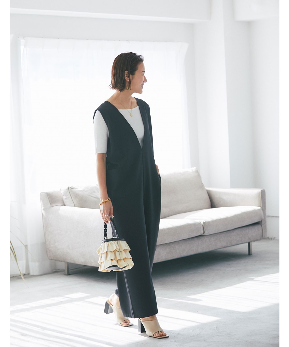 キーネックサロペット