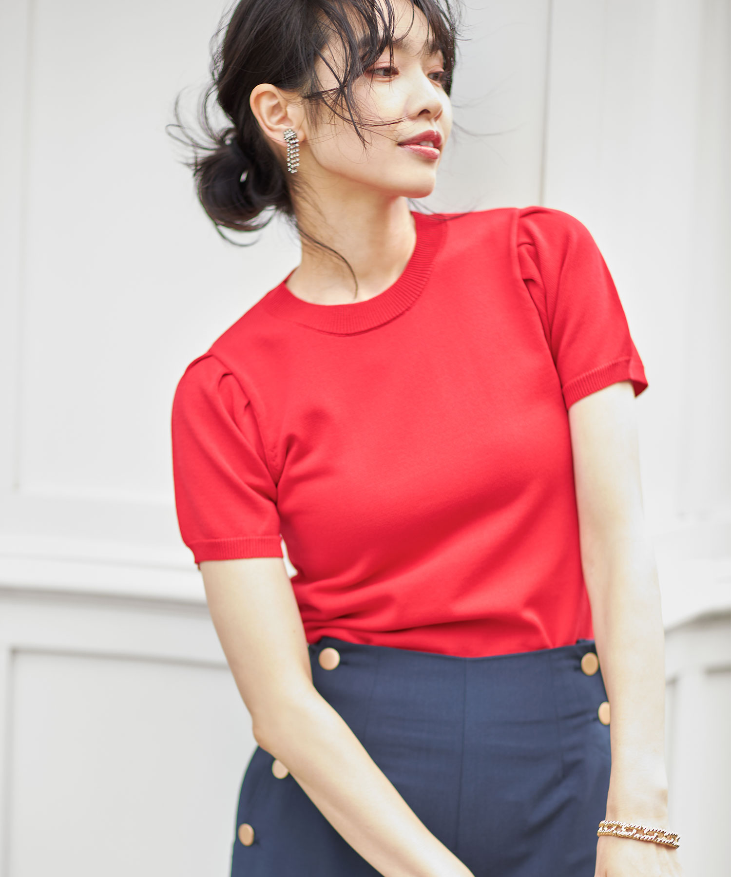 タックショルダープルオーバー