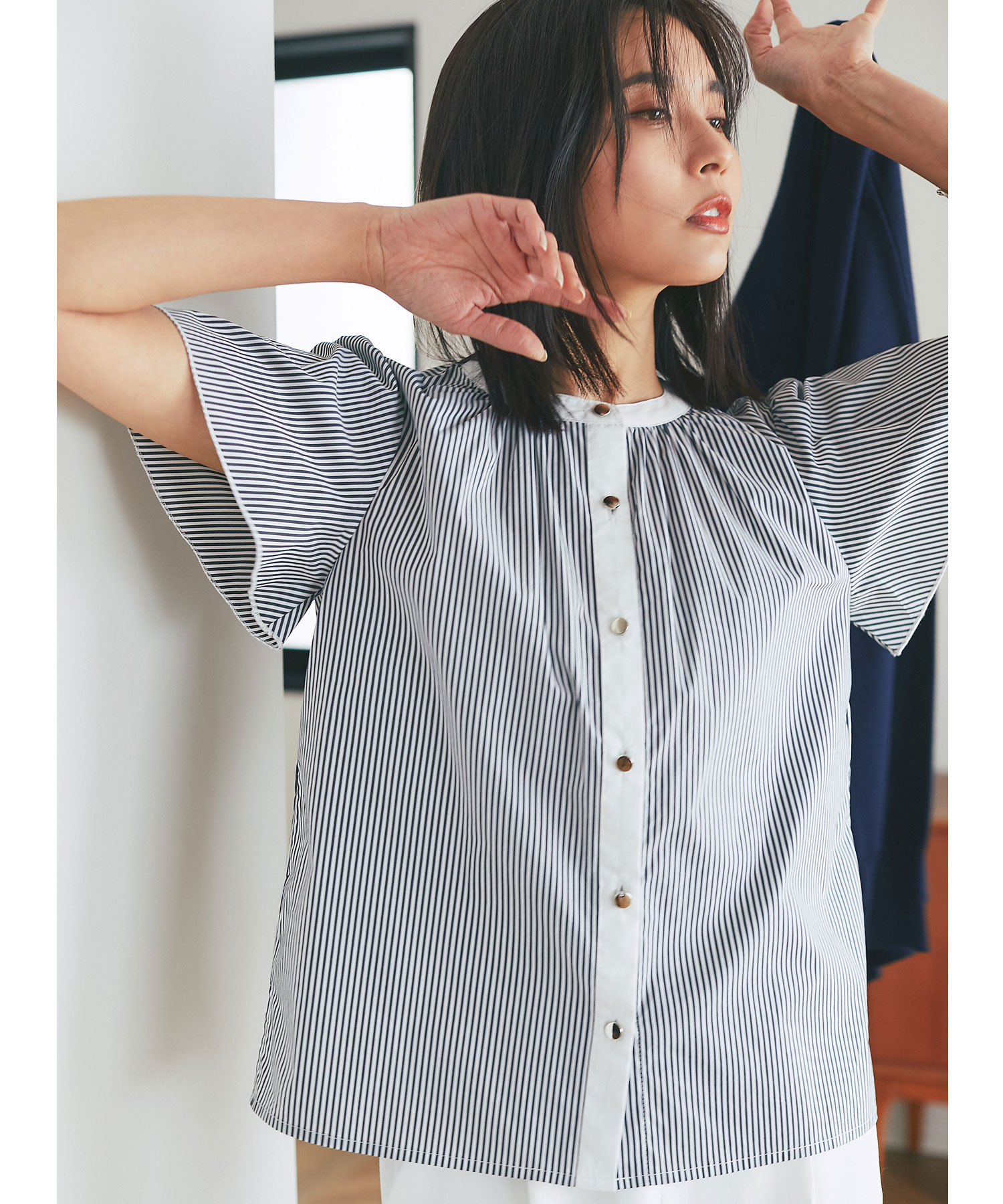 ストライプクレリックブラウス　※WEB先行販売販売 ※店舗販売は4/10(日)～となります。