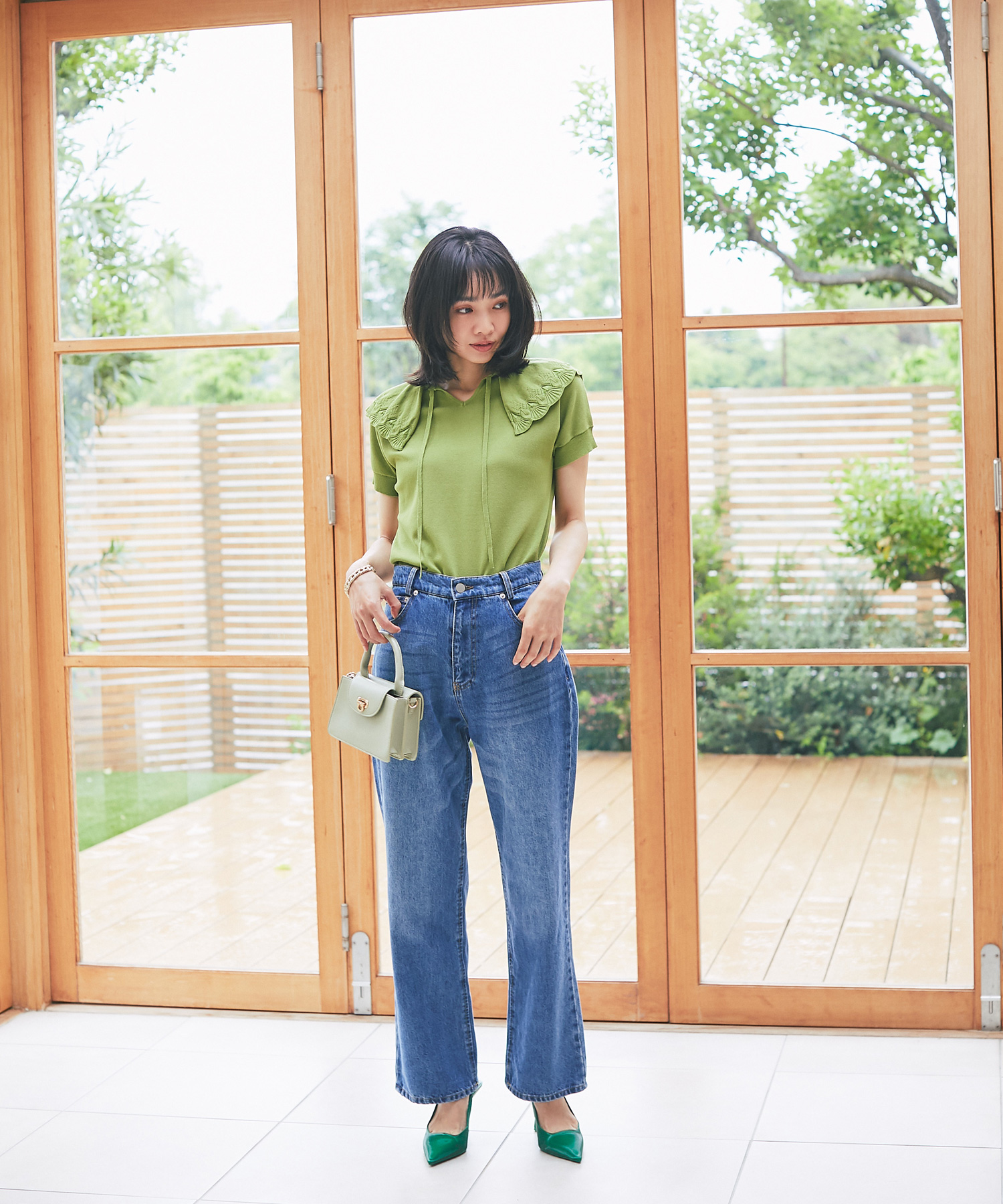 フレアデニムパンツ