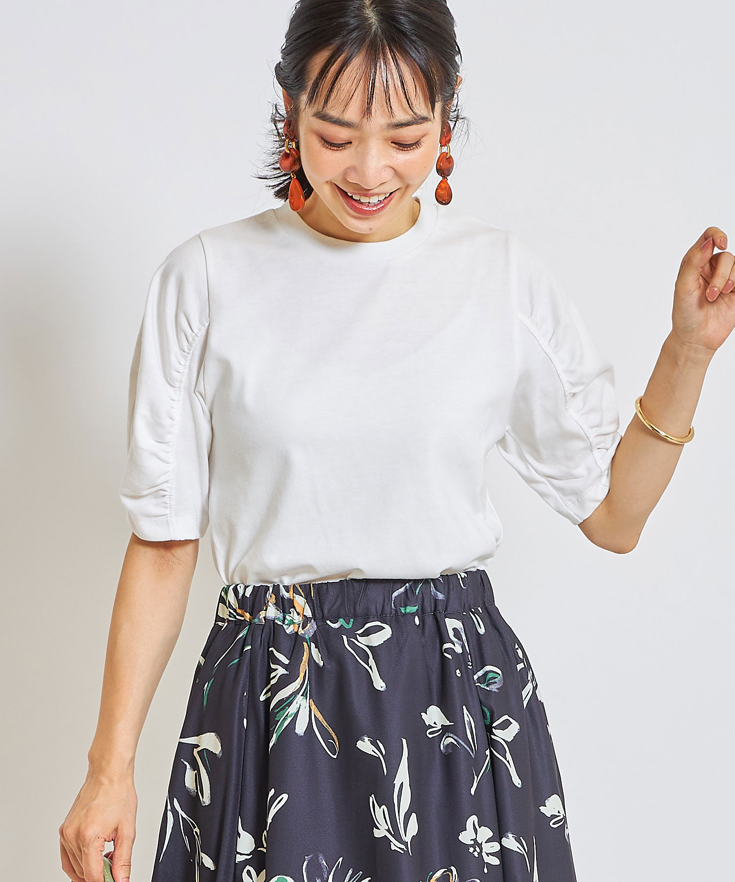 ギャザースリーブTシャツ