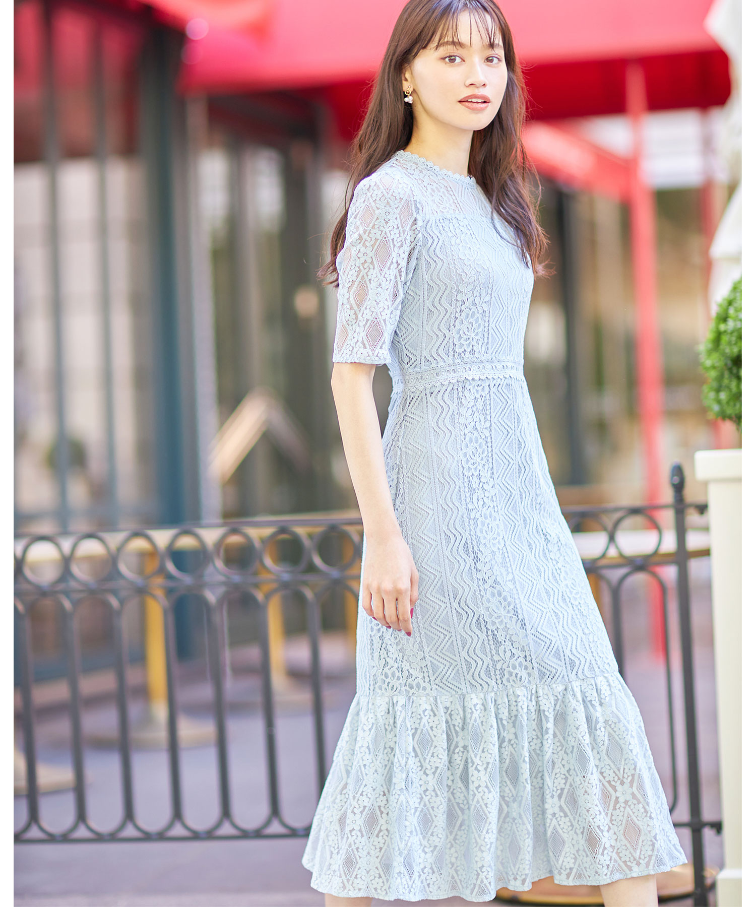 11月24日WEB限定再販！裾フレア切替レースワンピース