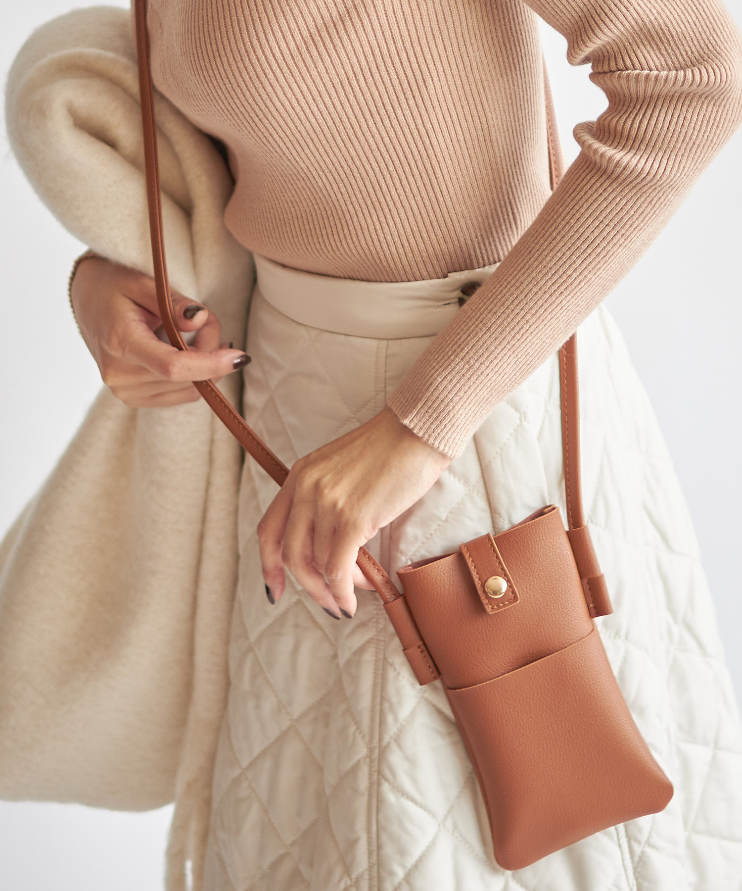 マルチミニショルダー　≪レッド・ピンクはエリア別店舗限定カラーとなります≫