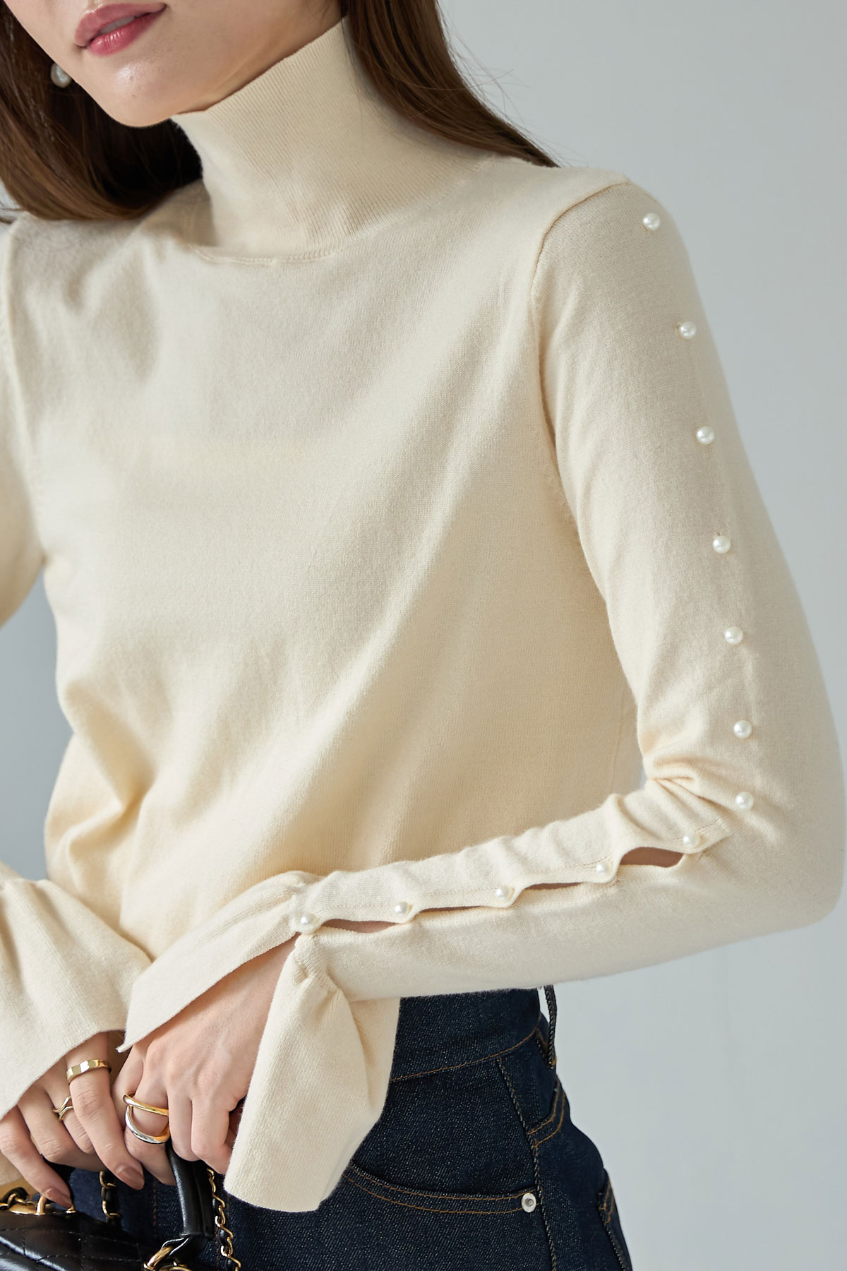 9月25日オフィシャルサイト限定少量再販！パールボタンスリットスリーブニットプルオーバー