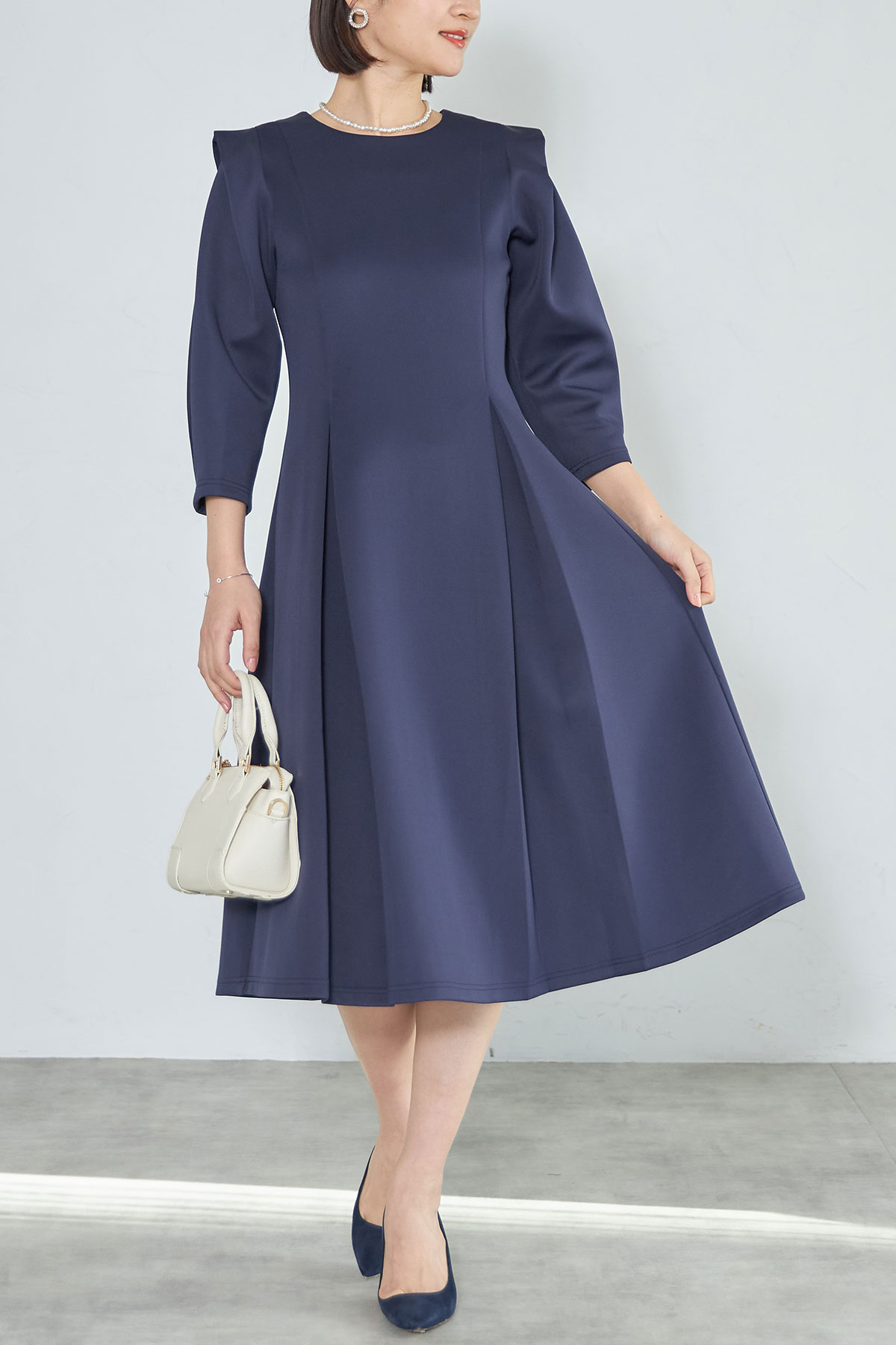 【3/15 SpringSALE】【&.NOSTALGIA navy】ショルダーコンシャスボンディングワンピース＊SALE品につき返品/交換/注文確定後の変更キャンセル不可＊