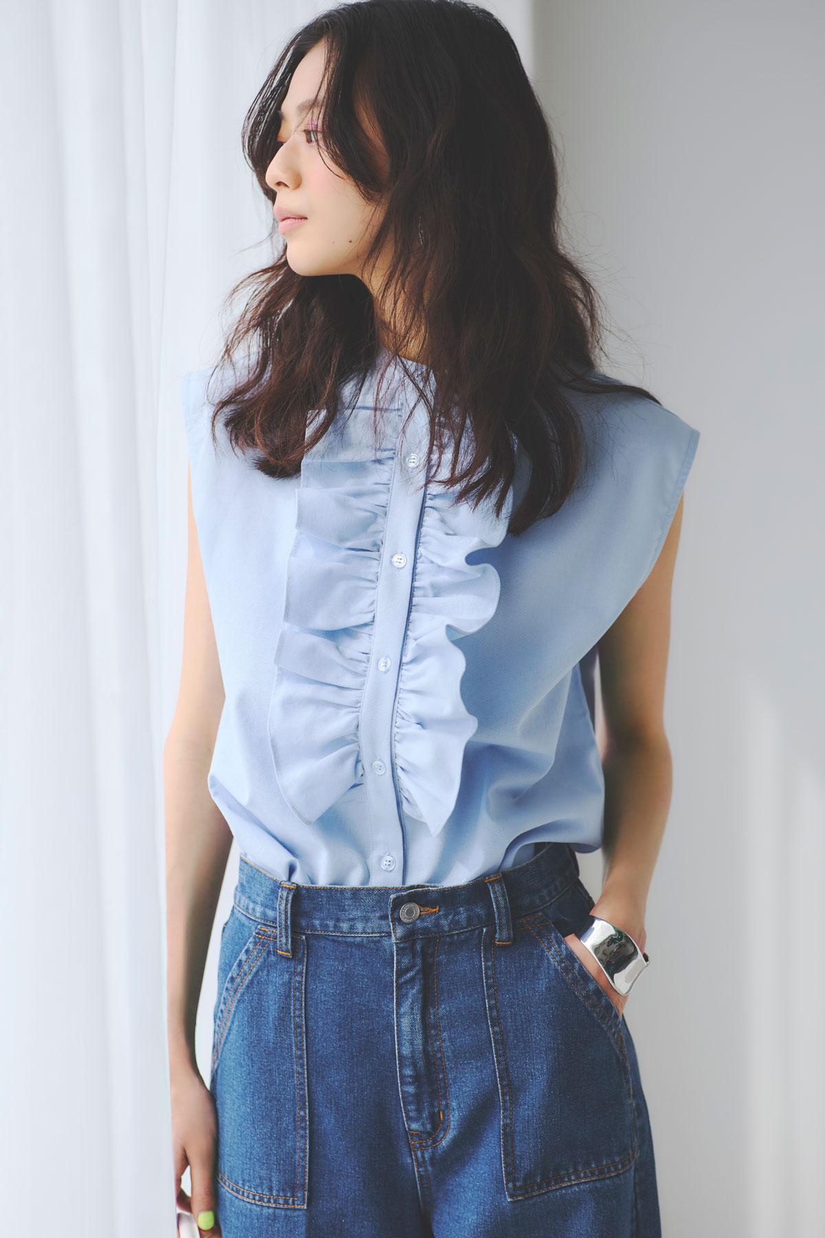 8月31日再販！【松木育未さん着用】フリルリネンブラウス