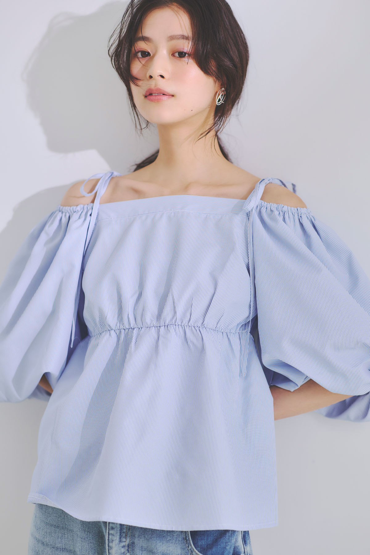 【松木育未さん着用】ストライプ柄2WAYオフショルブラウス
