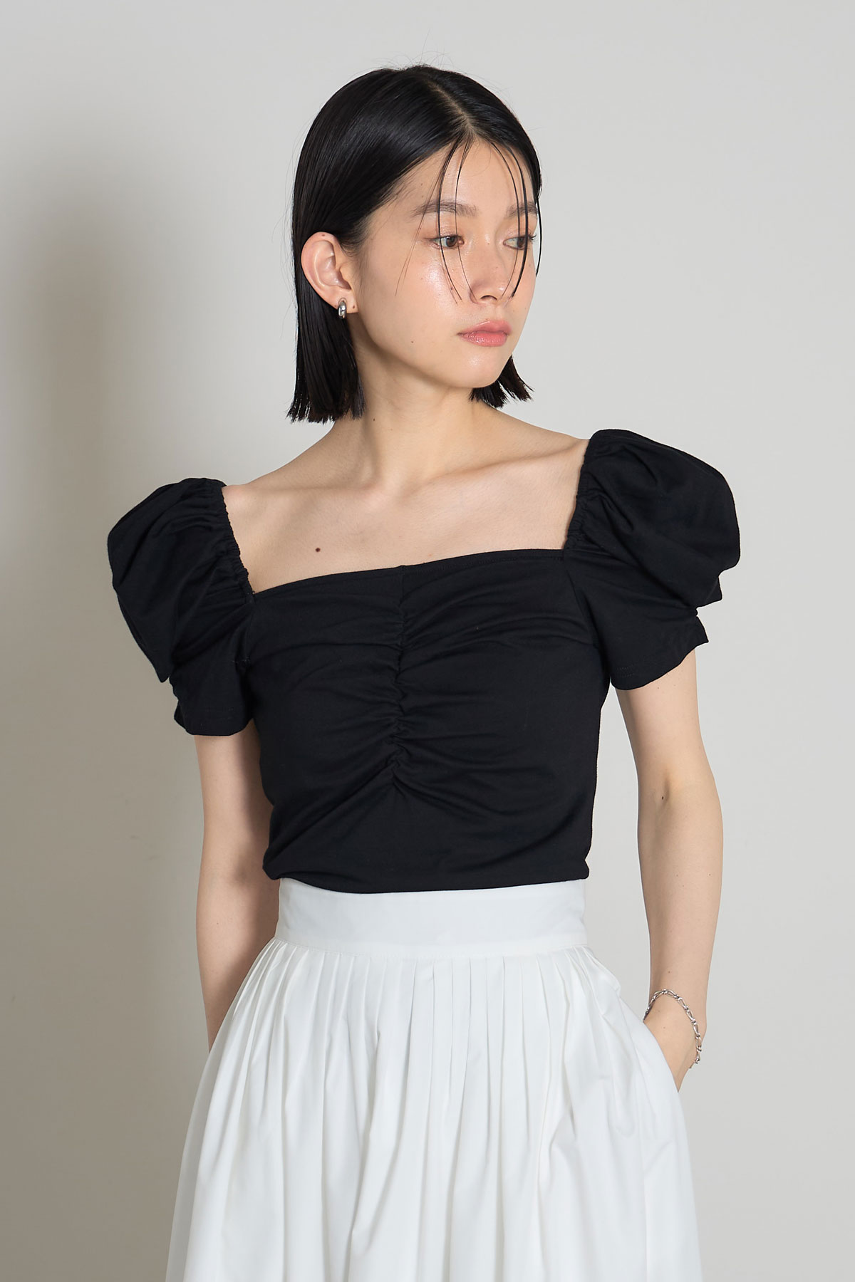【8/27 0:00 SALE再値下げ！】スクエアネックギャザーカットソー＊SALE品につき返品/交換/注文確定後の変更キャンセル不可＊