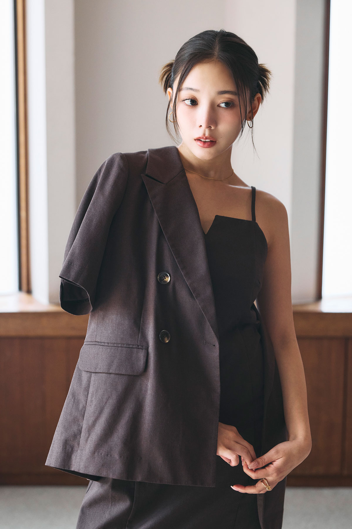 10月5日WEB限定再販！【稲垣莉生さん着用】リネンハーフスリーブテーラードジャケット※10-199459とセットアップで着用可能