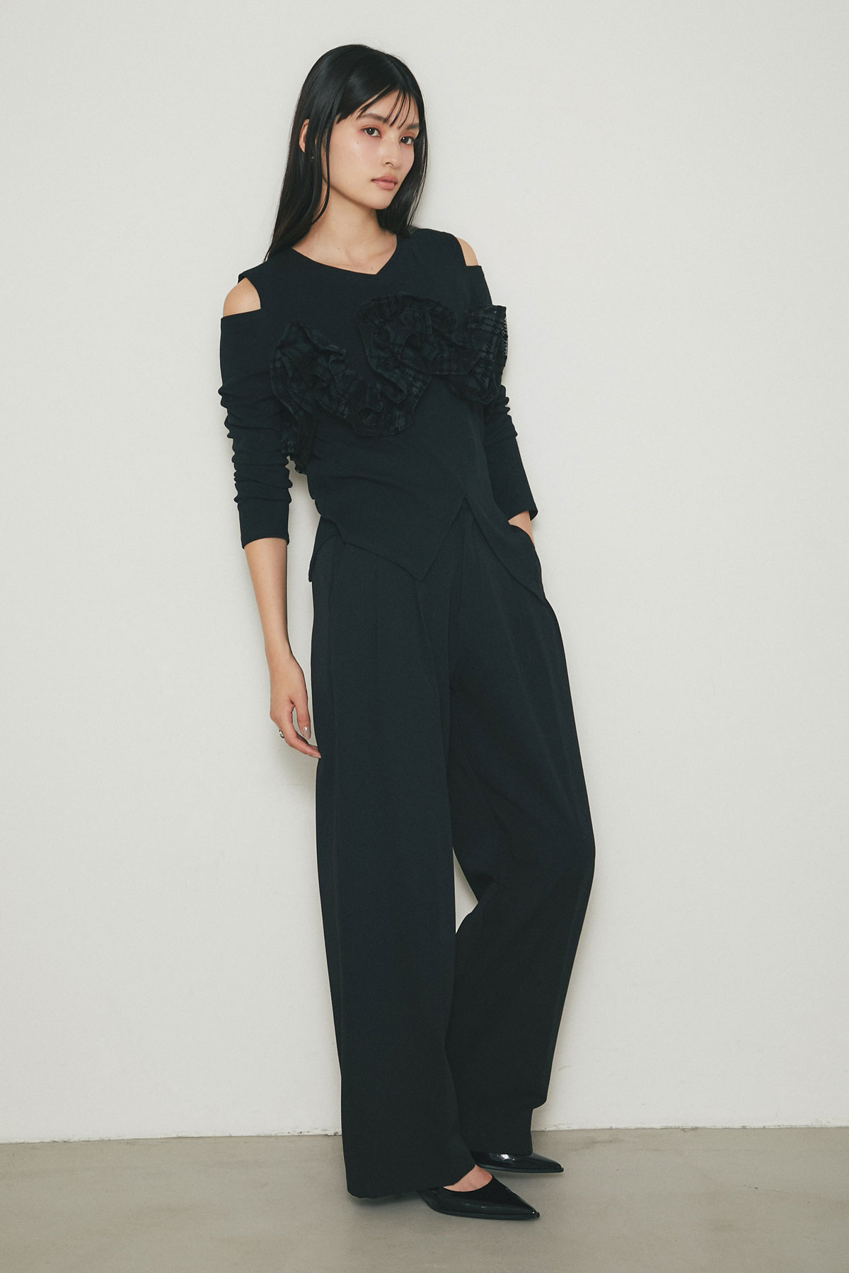 【MORE SALE】タックワイドパンツ＊SALE品につき返品/交換/注文確定後の変更キャンセル不可＊