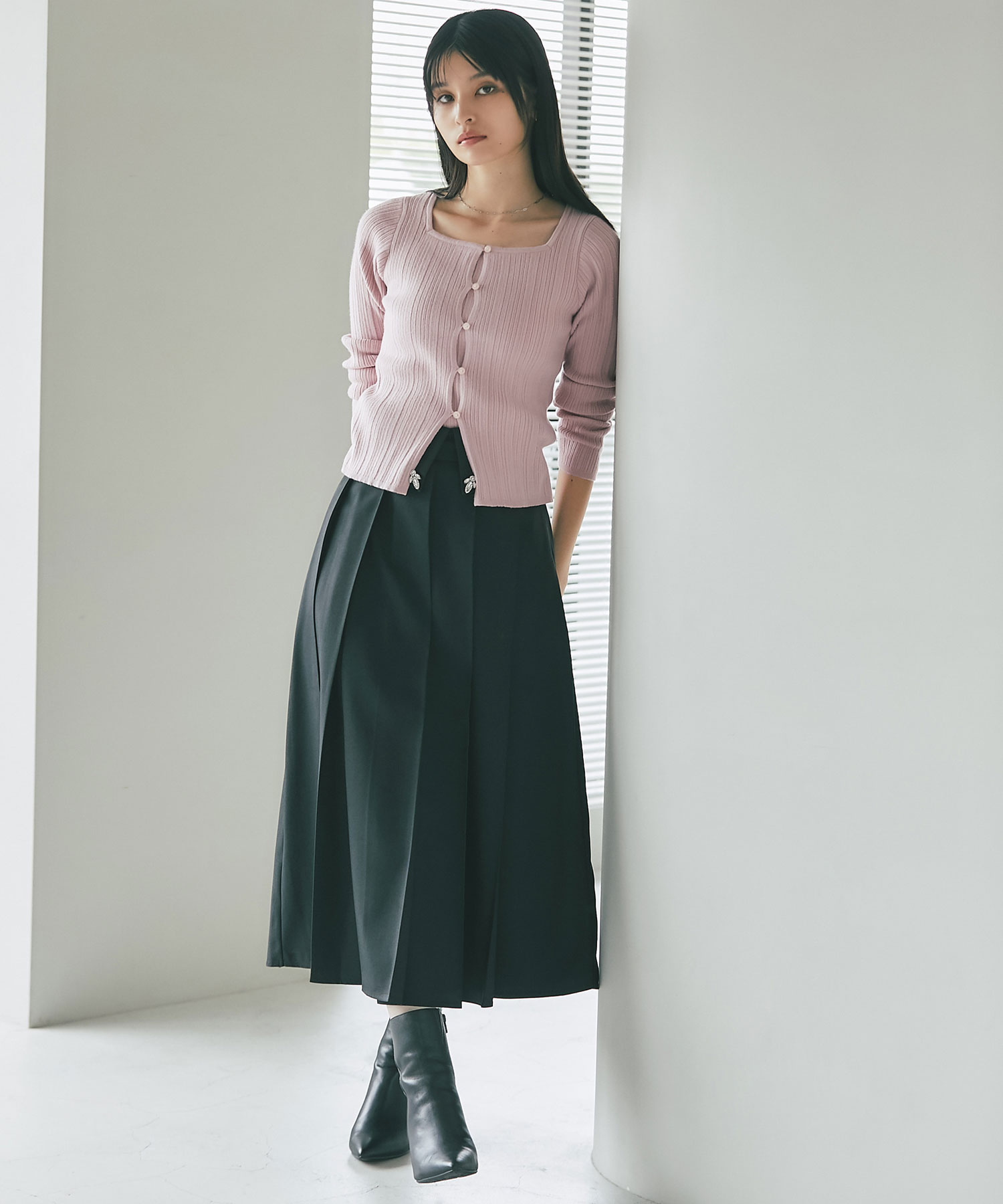 【AW SALE】ビジュ付きプリーツスカート＊SALE品につき返品/交換/注文確定後の変更キャンセル不可＊