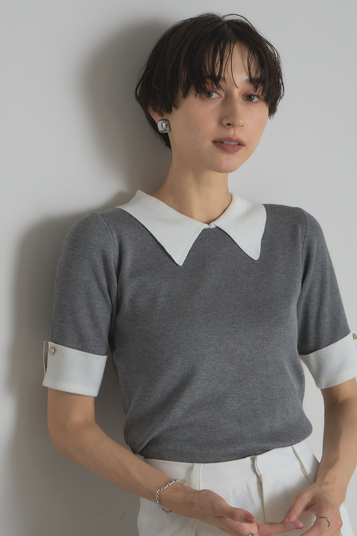 衿付きハーフスリーブニット