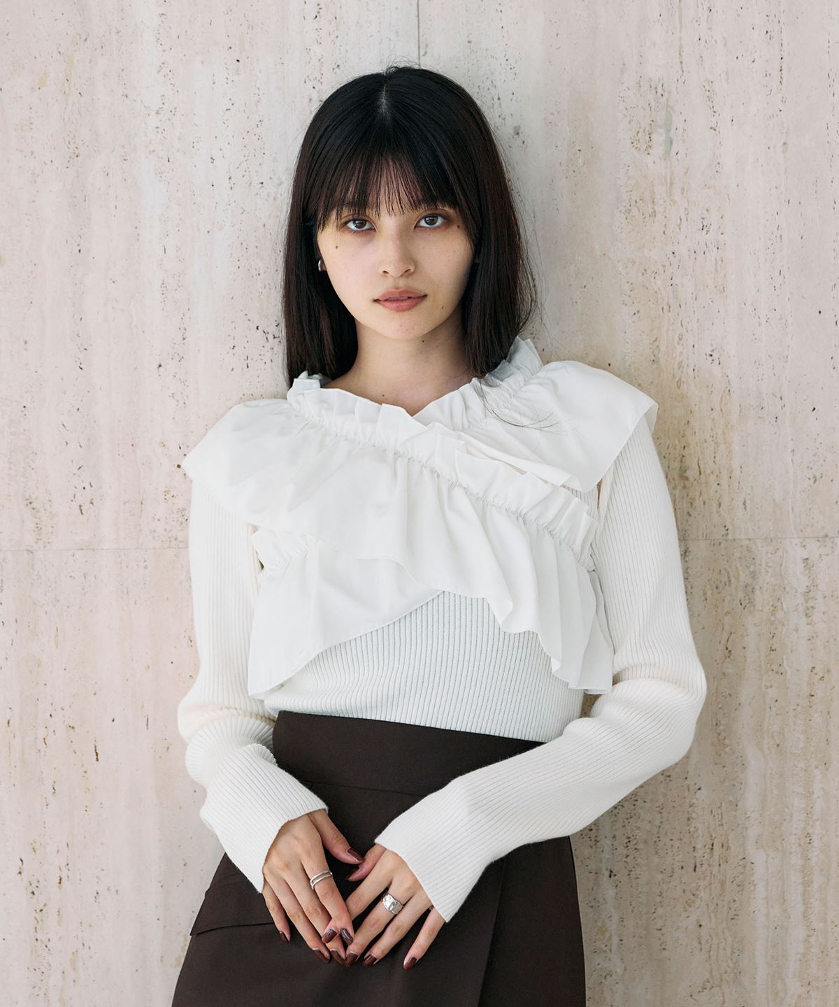 【宮本茉由さんカタログ着用】クロスフリルニット