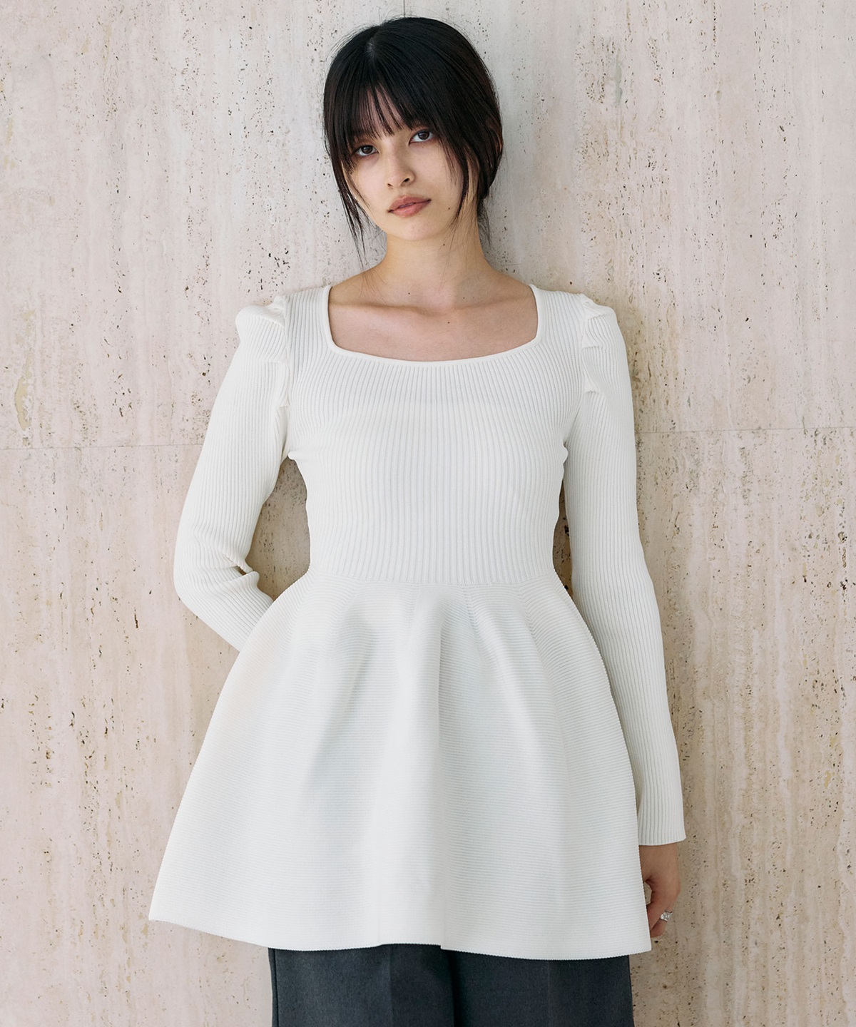 【宮本茉由さんカタログ着用】スクエアネックニットチュニック(長袖)