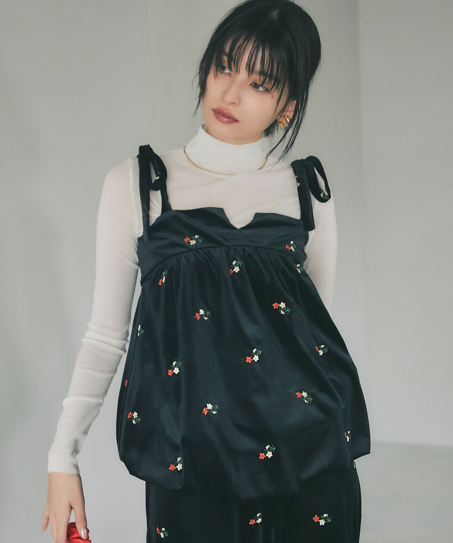 1月4日WEB限定再販！フラワーベロアビスチェ