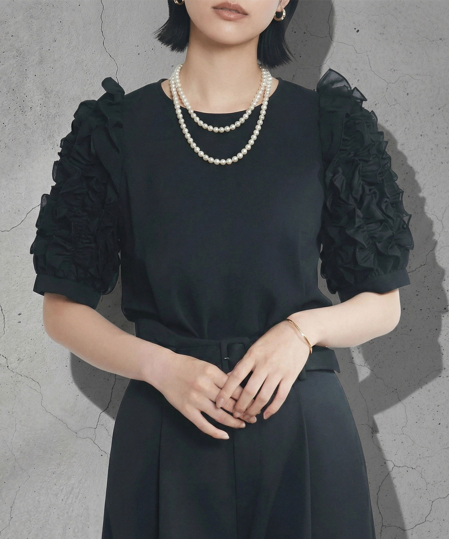 フラワーフリルスリーブトップス