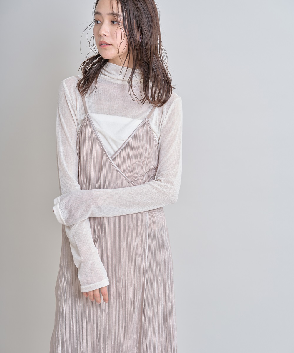 シャイニープリーツカットサテンラップワンピース《一部店舗のみ入荷》