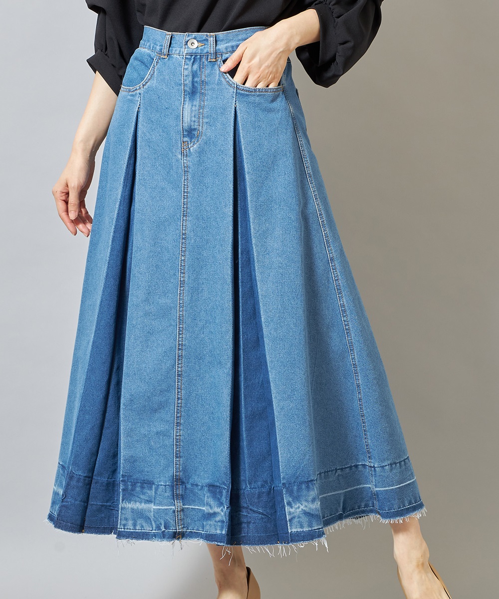 インバーテッドプリーツスカート《一部の店舗のみ入荷》