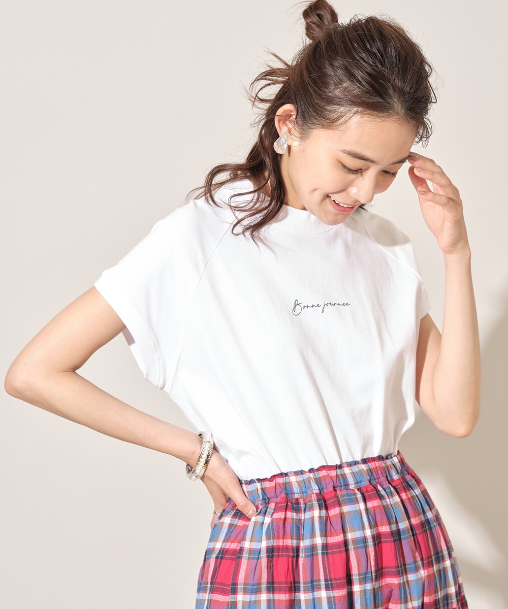 モックネックロゴＴシャツ